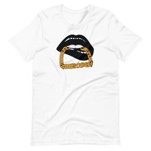 Load image into Gallery viewer, Pisces Zodiac Chain Unisex Tee (Black)
